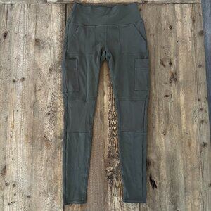 Alo Yoga High Waist Cargo Leggings Women's M